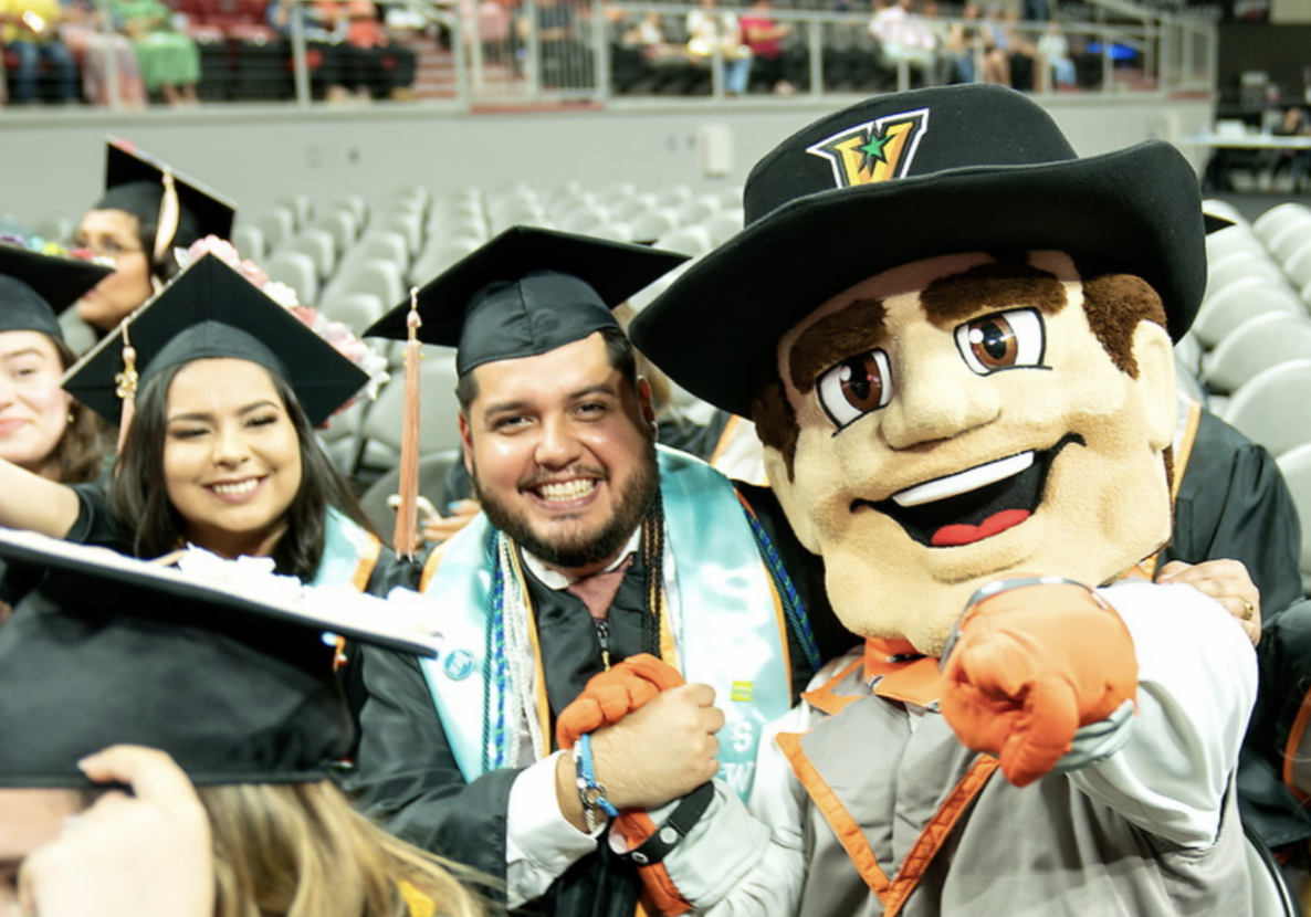 UTRGV grads