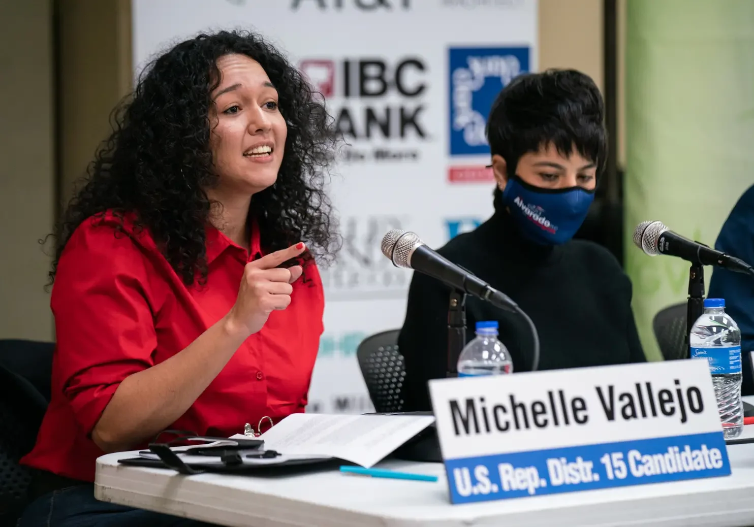 Michelle Vallejo, a Democratic candidate for Texas’ 15th Congressional District, responds to questions during a Futuro RGV candidate forum in McAllen in January. Credit: Verónica G. Cárdenas for The Texas Tribune